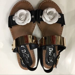 🚫SOLD!!!🚫 Flower Sandals
